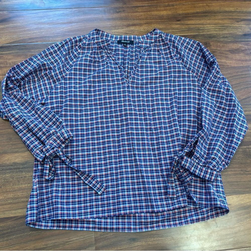 Madewell blue/red/white plaid V neck lightweight blouse